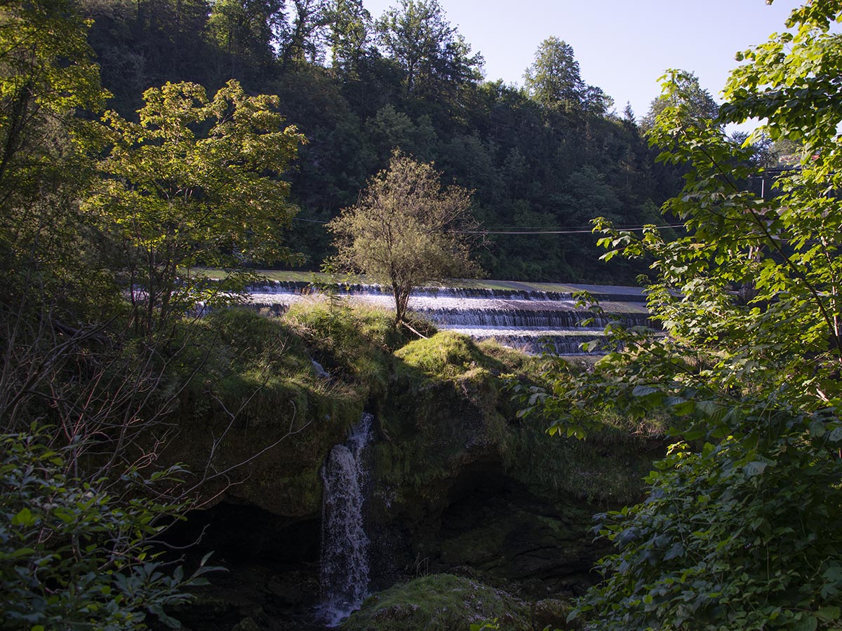 unter dem Wehr